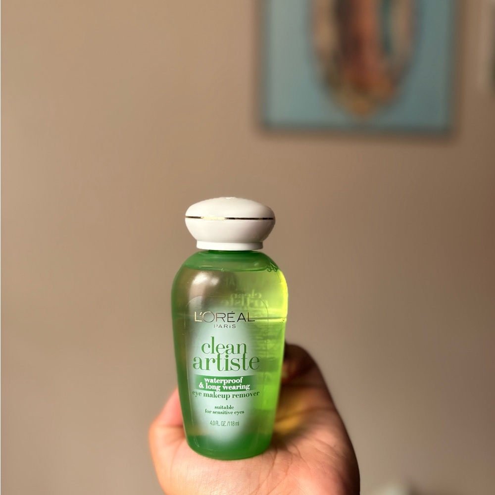 L'Oreal Clean Artiste Makeup Remover - Green
